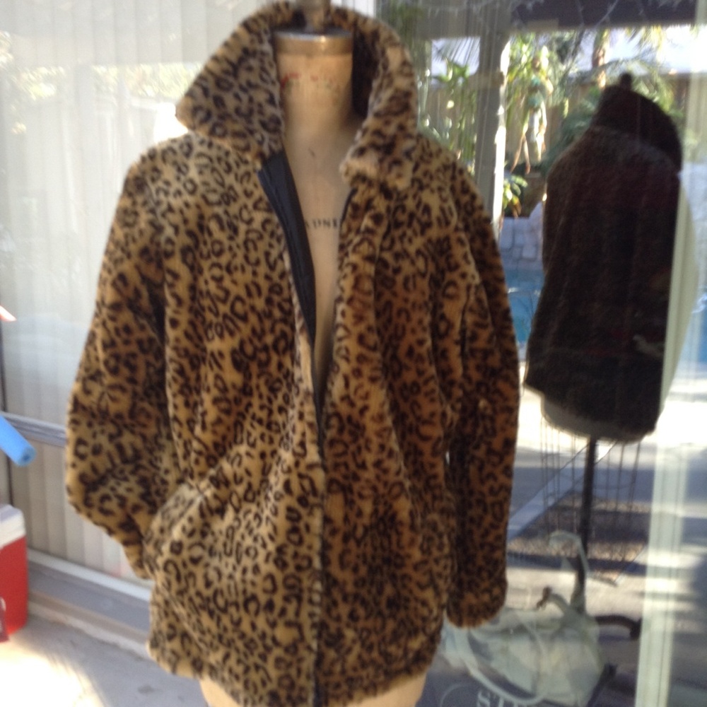 COPY - Leopard faux fur jacket REDUCED TO SELL❌❌
